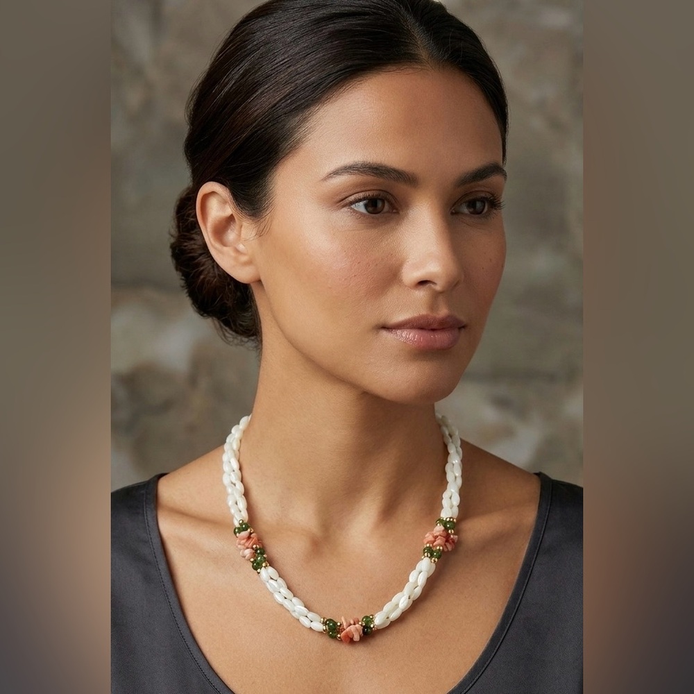 Freshwater Pearl Triple Strand Necklace Size 17”